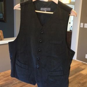 Men’s button down vest - used